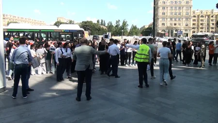 Fövqəladə Hallar Nazirliyi ticarət mərkəzində təlim keçirib