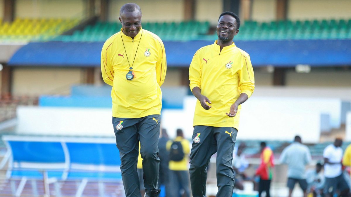 Qanalı veteran futbolçu: Lippertin təyinatı biabırçılıqdır