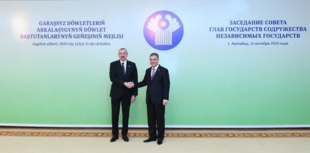 President Ilham Aliyev met with President of Turkmenistan in Ashgabat