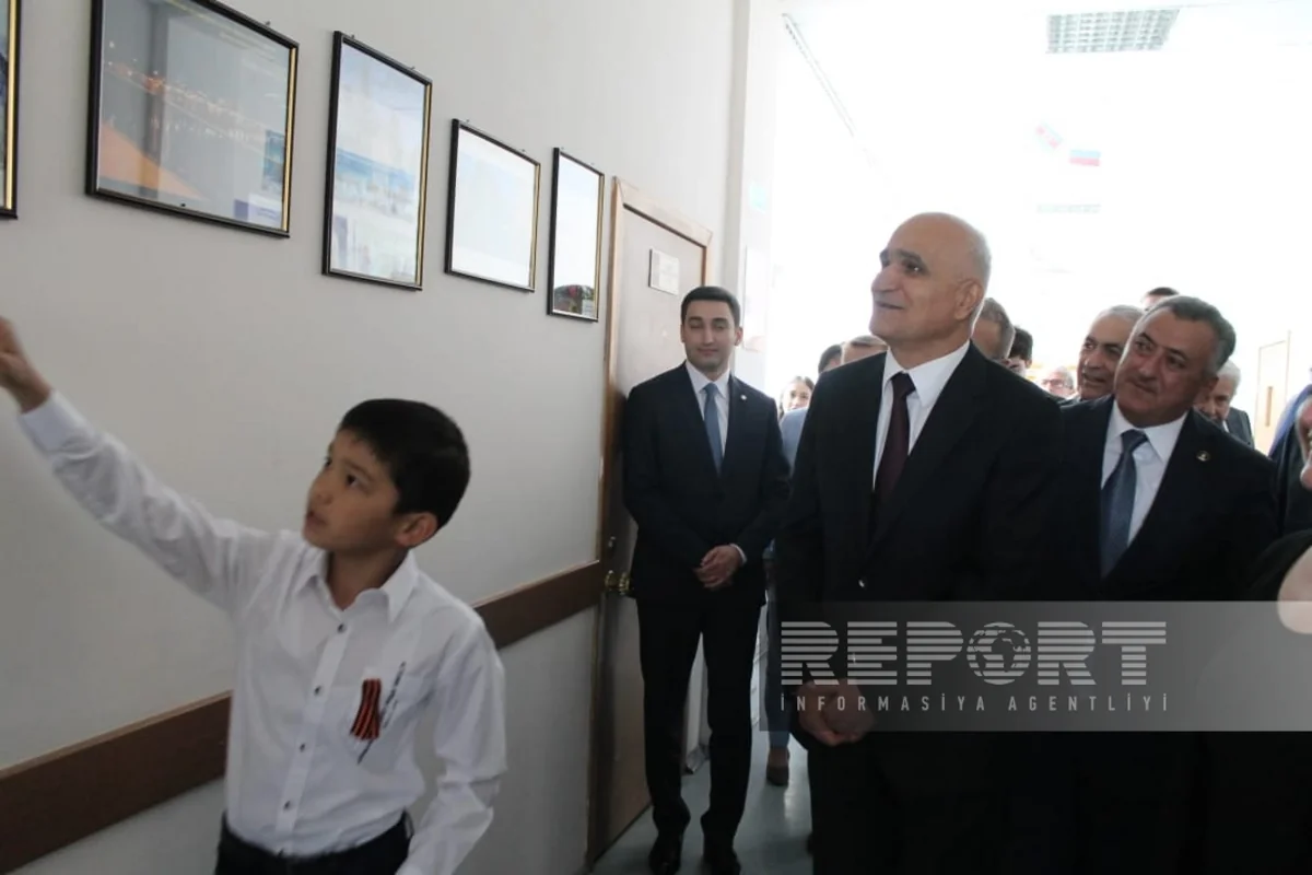 Azərbaycan nümayəndə heyəti Həştərxanda Heydər Əliyev adına məktəbdə olub
