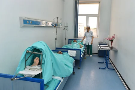 Supreme Commander-in-Chief Ilham Aliyev visits wounded servicemen at Central Military Clinical Hospital