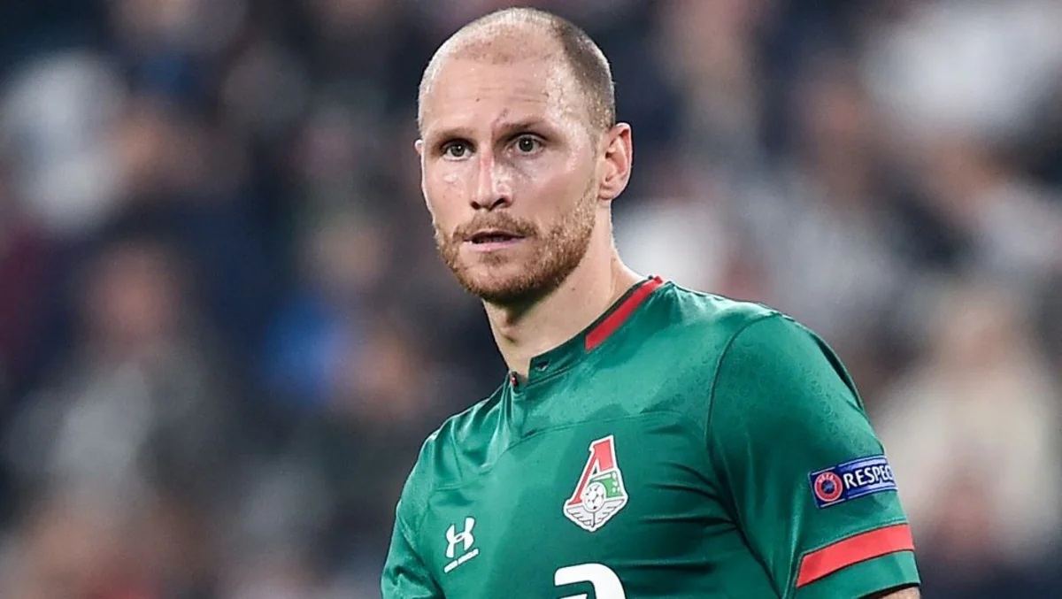 Lokomotiv almaniyalı futbolçu ilə yollarını ayırdı