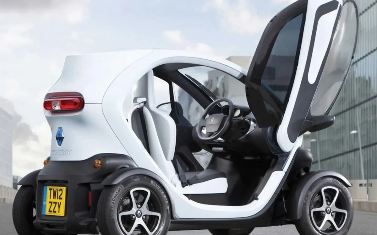 Azerbaijan lowers age limit for small electric vehicle riders
