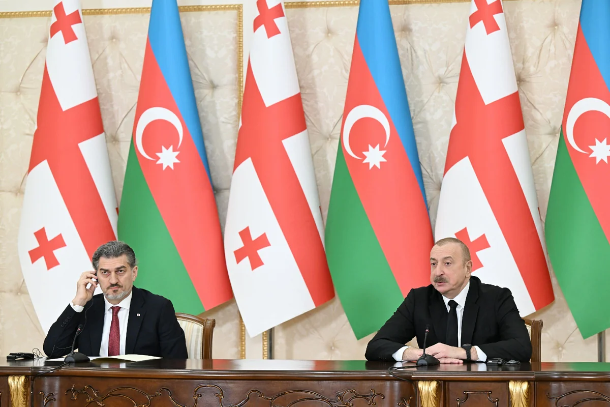 Presidents of Azerbaijan and Georgia making press statements