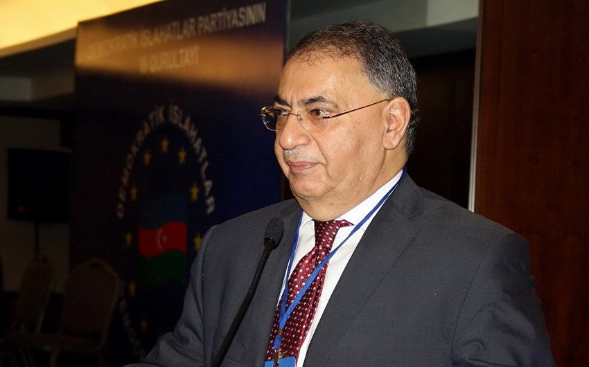 Deputat: “Azərbaycanın səfirlikləri yenidən formalaşmalıdır”