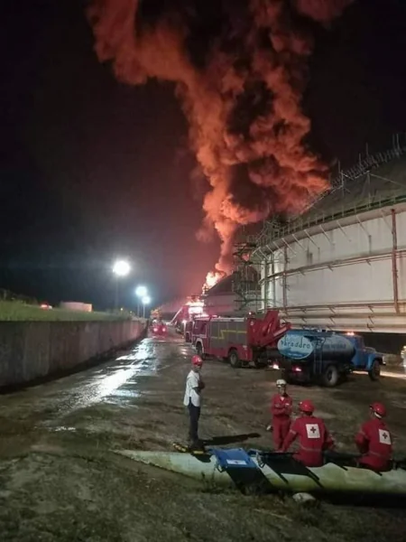 Kubada neft anbarında yanğın zamanı 121 nəfər xəsarət alıb, onlarla insan itkin düşüb