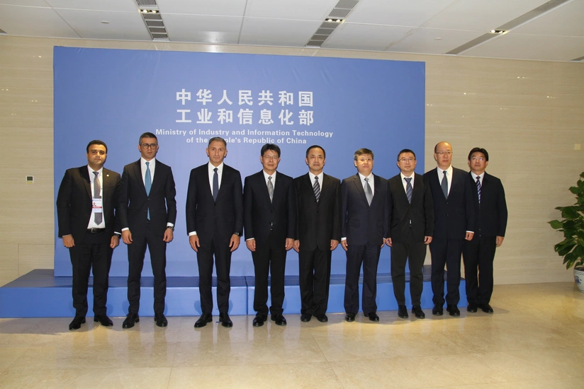Azerbaijan, China mull development of ICT cooperation