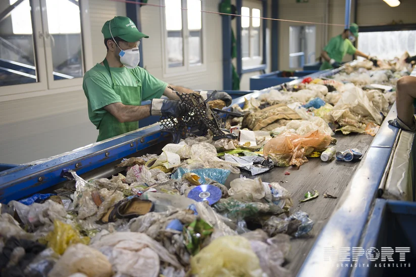 Bakıda 5-10 min manatlıq brend məhsullar niyə yandırılır? - REPORTAJ