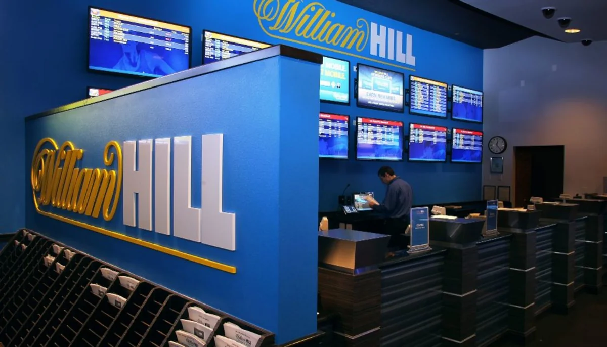 Оператор казино Caesars покупает букмекера William Hill
