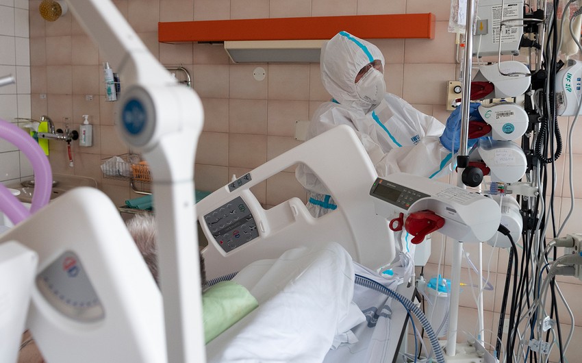 Dünyada koronavirusa yoluxanların sayı 284 milyonu ötüb