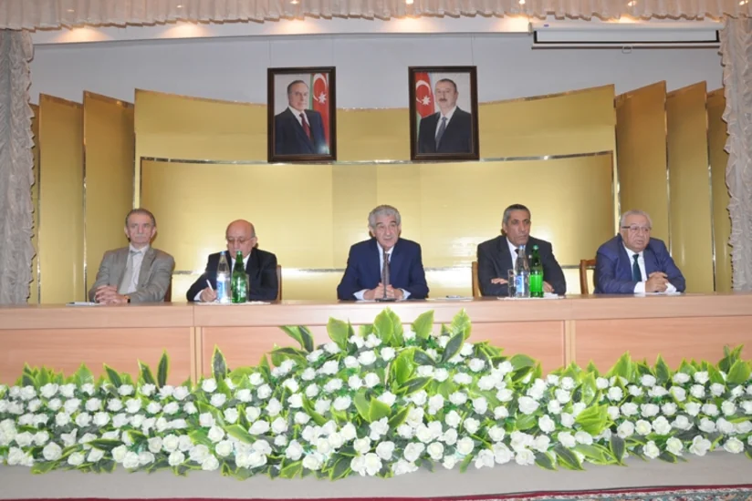 YAP-ın rayon təşkilatlarının sədrlərinə prezident seçkilərinə hazırlıqla bağlı tapşırıq verilib