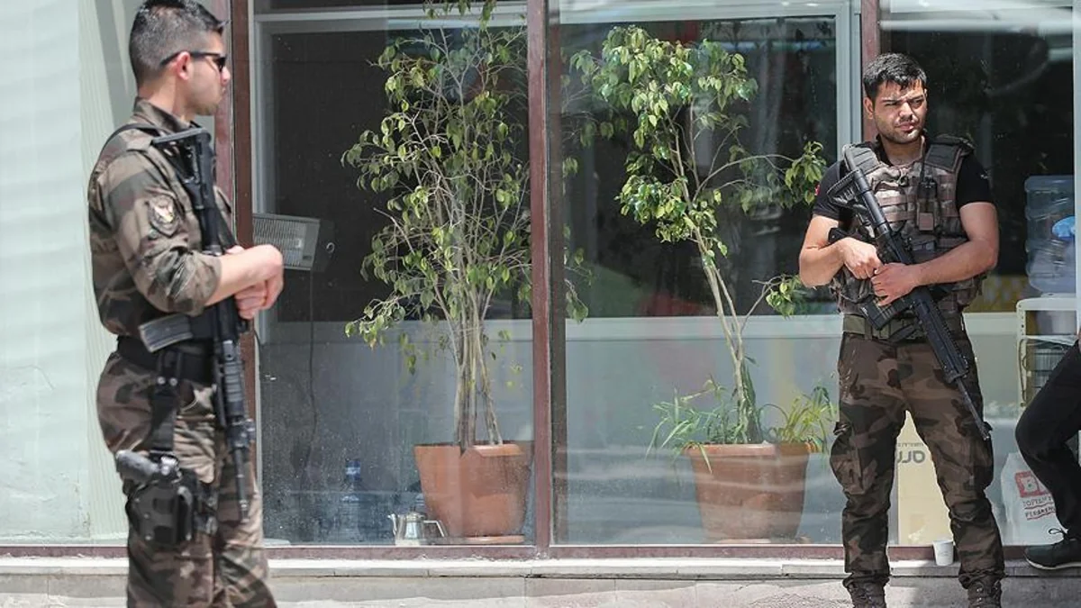 Türkiyədə dövlət çevrilişi cəhdinə görə həbs edilən hakim və prokurorların sayı 59-a çatıb - YENİLƏNİB