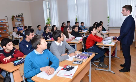 Beynəlxalq olimpiadalara hazırlıq mərkəzinə mediatur olub
