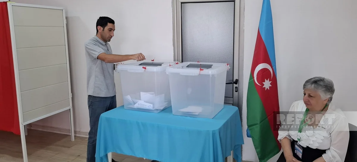 Şuşada seçicilər səsvermədə fəal iştirak edirlər