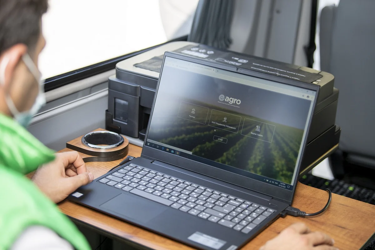 Kürdəmirin kəndlərində fermerlər üçün səyyar aqrar xidmətlər təşkil olunub