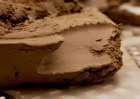Azerbaijan’s clay imports from UK skyrocket