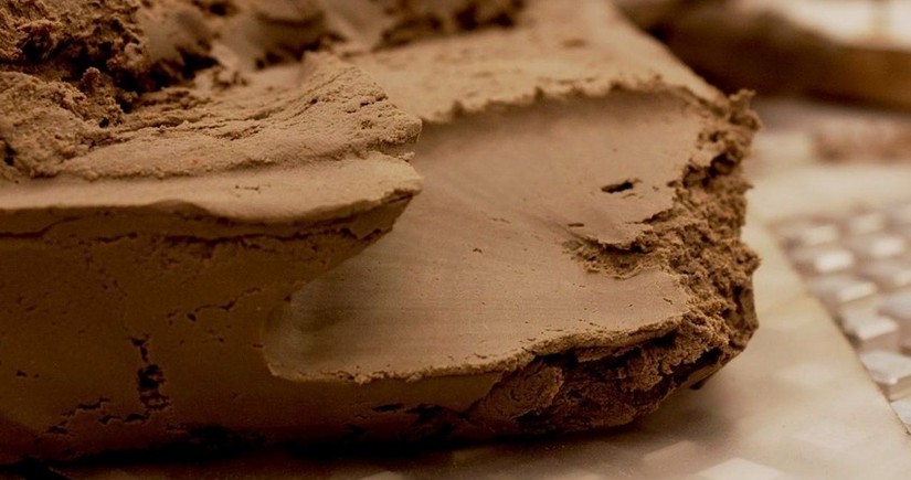 Azerbaijan’s clay imports from UK skyrocket