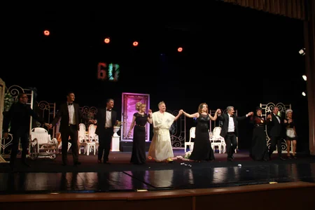 Akademik Milli Dram Teatrının kollektivi cənub bölgəsinə qastrol səfərinə gedir