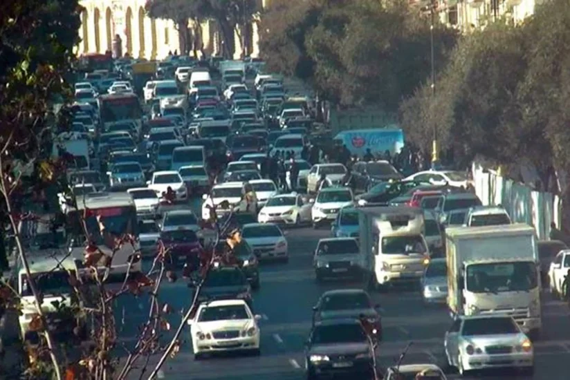​В Баку будут установлены новые информационные табло для отслеживания передвижения транспорта