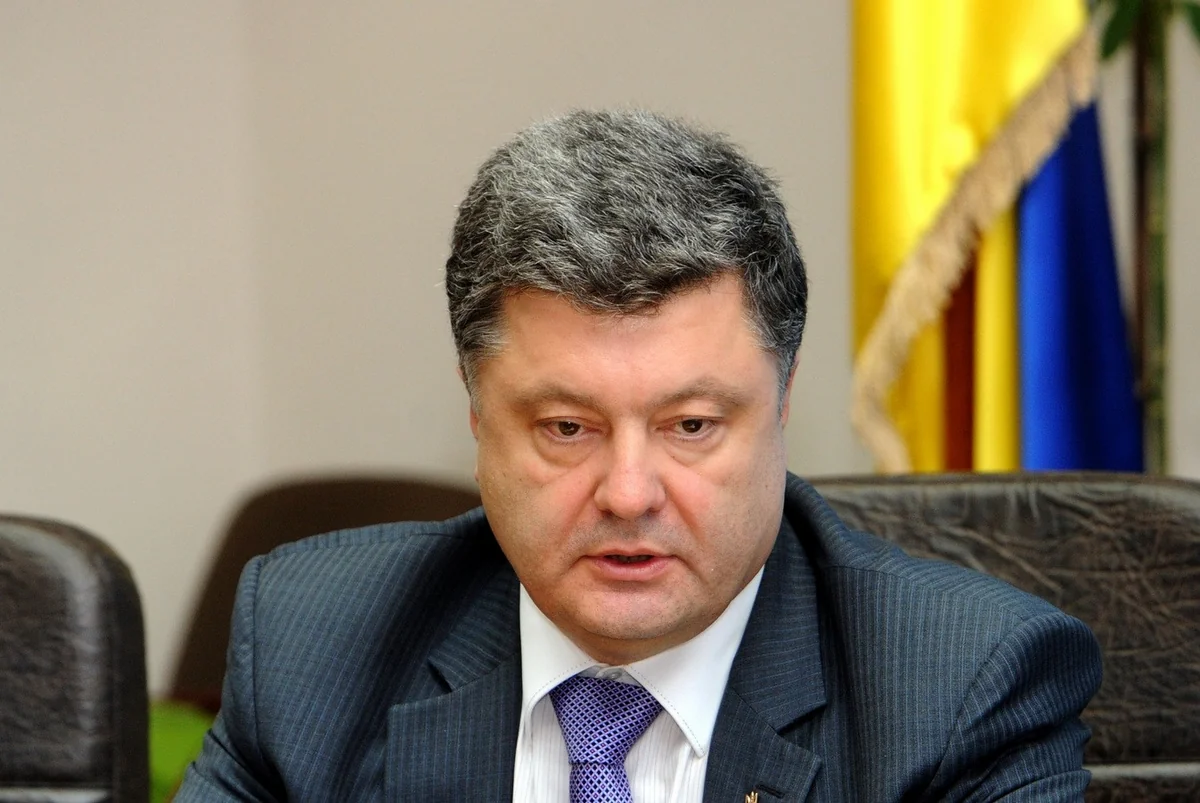 ​Poroshenko: Kyiv will return Crimea not by military, but economic methods