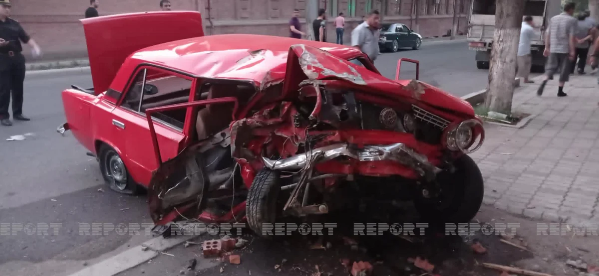 В Гяндже автомобиль сбил пешеходов