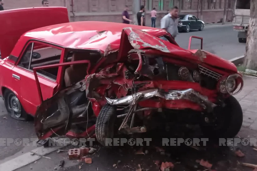 В Гяндже автомобиль сбил пешеходов