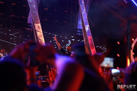 Timati JARA-nın səhnəsində solo konsert verib - FOTO