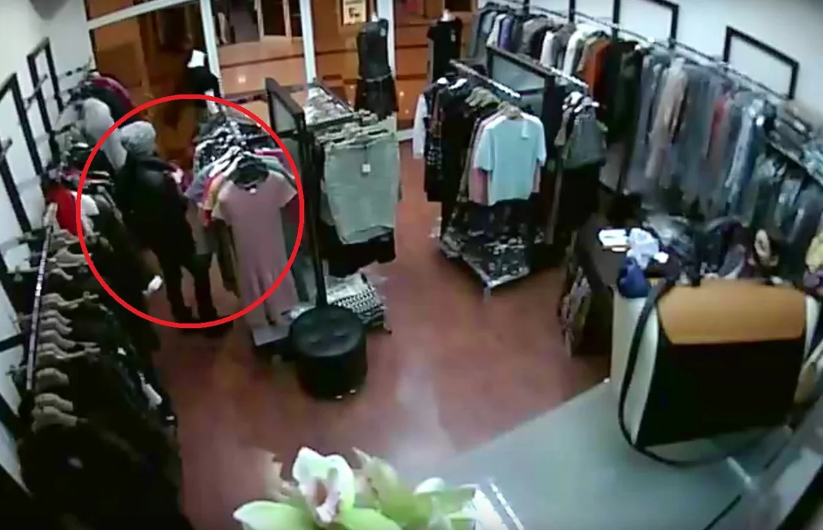 Bakıda Türkiyə vətəndaşının mağazasından oğurluq olub