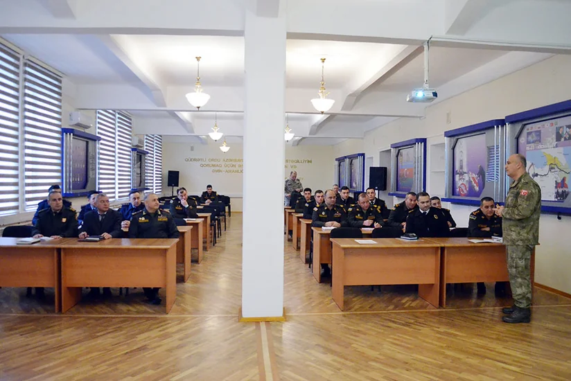 В Баку проходит учебный курс НАТО