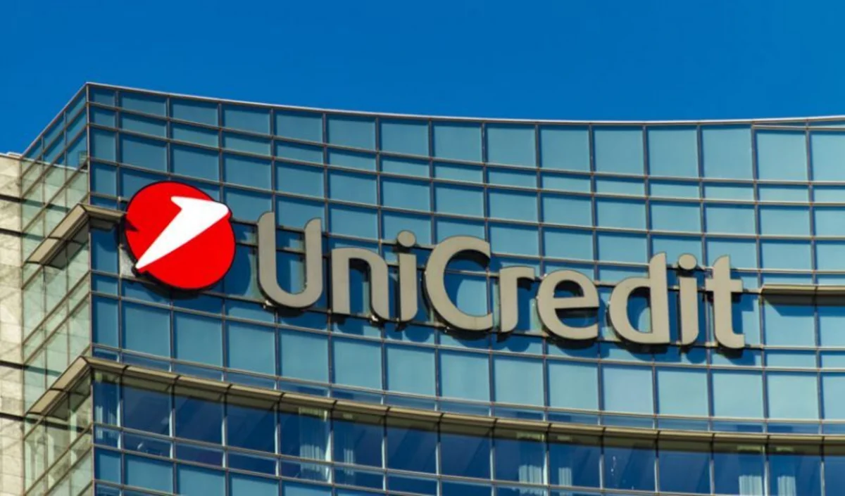 İtaliya bankı Türkiyə bankındakı payını azaldır