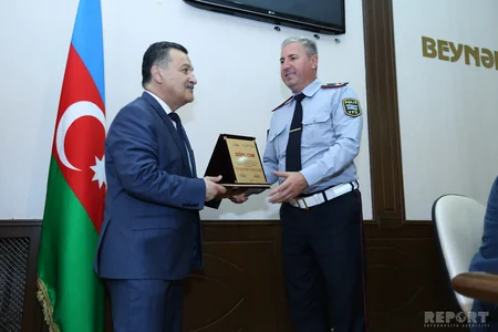 Xidmətdə fərqlənən yol polisləri mükafatlandırılıb - SİYAHI