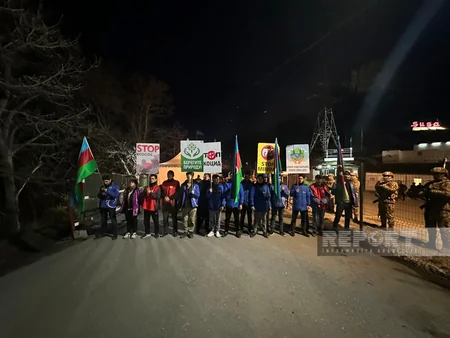 Ekoaksiya axşam saatlarında da keçirilir, bu gün 95 avtomobil maneəsiz hərəkət edib
