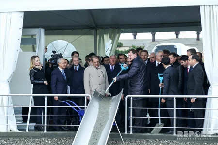Bu gün Bakıda yeni əczaçılıq zavodunun təməli qoyulub
