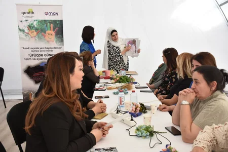 Laçına qayıdanların yeni şəraitə adaptasiyasına kömək üçün təlimlər keçirilib