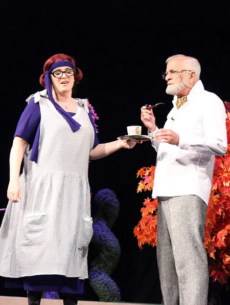 Rus Dram Teatrında Blisslər ailəsi eksentrik komediyasının premyerası olub