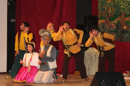 ​Azərbaycanın özəl teatrının yeni - Tıq-tıq xanım tamaşasının premyerası olub - FOTO