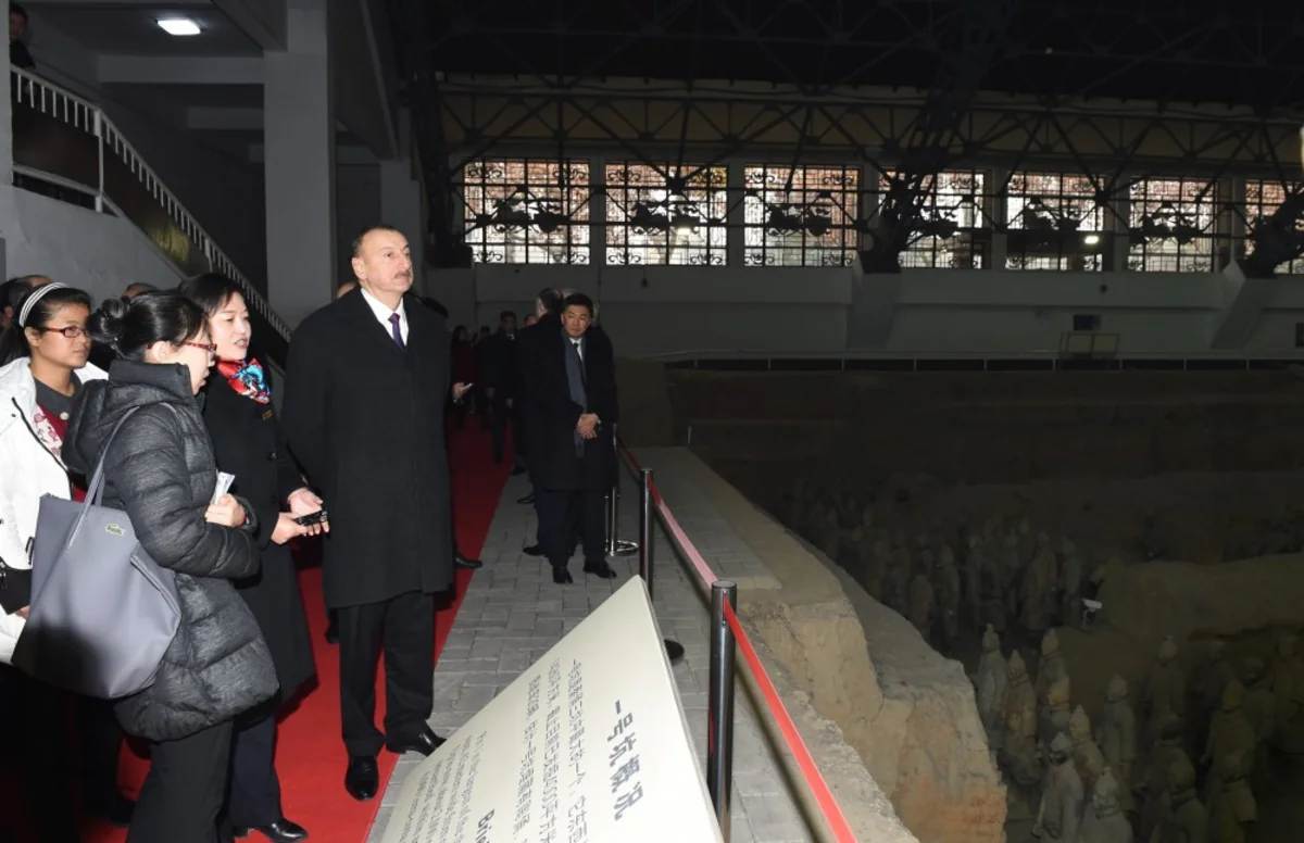 Azərbaycan Prezidenti Çinin Sian şəhərindəki Terrakota Ordusu Muzeyi ilə tanış olub