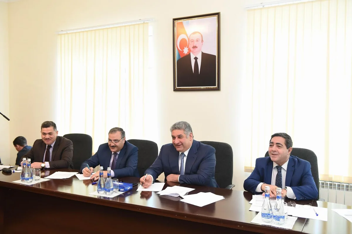 Gənclər QHT yaratmaq üçün nazirə müraciət edib