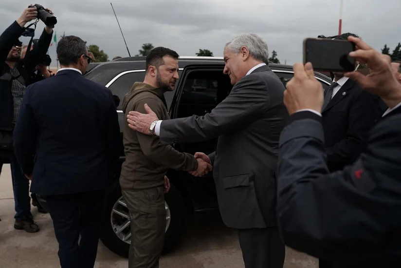 СМИ: Зеленский прибыл в Рим