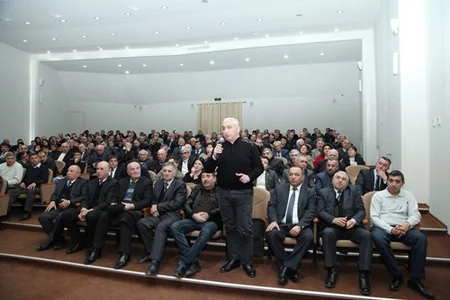 Xaçmazda yeni müəssisələrin yaradılması imkanları müzakirə olunub