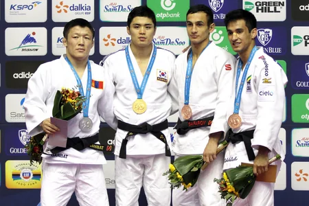 Azərbaycan cüdoçusu Qran Pridə bürünc medal qazanıb