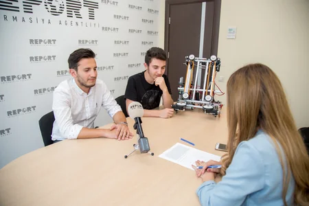 Robot hazırlayan azərbaycanlı şagirdlər - VİDEOREPORTAJ