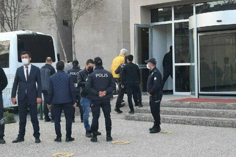 Освобождены 14 адмиралов, выступивших за сохранение Конвенции Монтрё