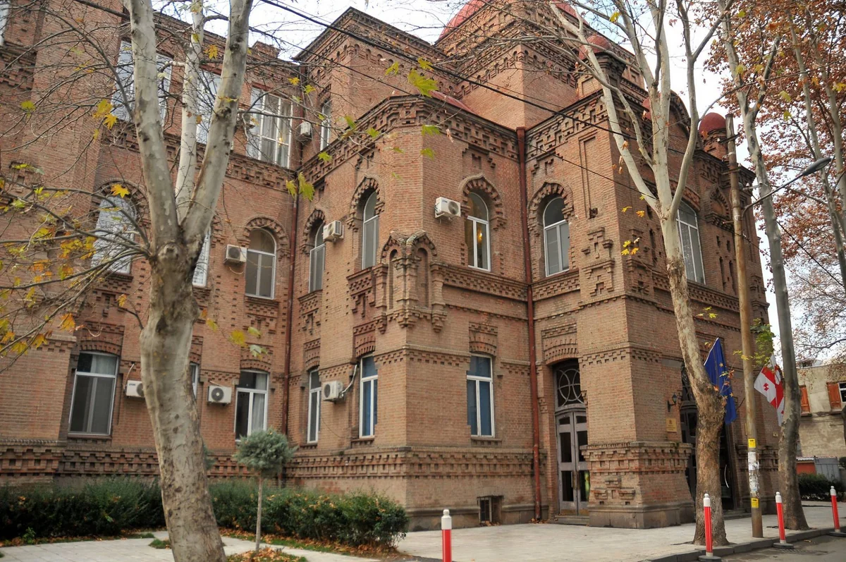 Gürcüstanın Təhsil Nazirliyinin yüksək vəzifəli əməkdaşları istefaya göndərilib