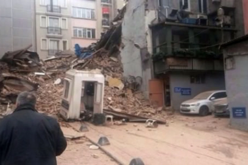 Five-story building collapses in central Istanbul - PHOTOS