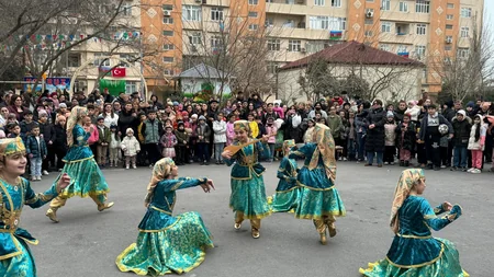 Abad məhəllələrdəki Novruz şənlikləri davam edir