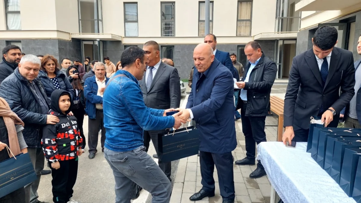 Füzuliyə köçən növbəti 21 ailəyə evlərinin açarları təqdim olunub - YENİLƏNİB