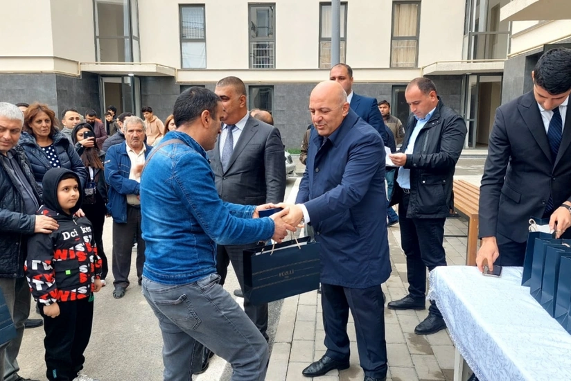 Füzuliyə köçən növbəti 21 ailəyə evlərinin açarları təqdim olunub - YENİLƏNİB