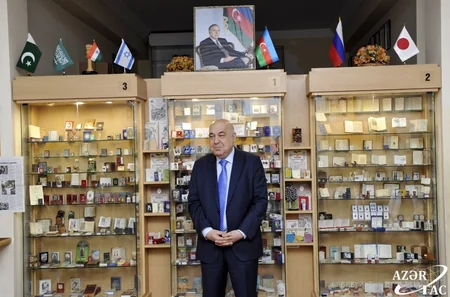 Mehriban Əliyevaya həsr olunmuş miniatür kitabın təqdimatı keçirilib