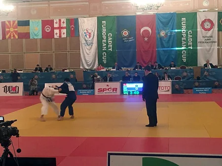 Yeniyetmə cüdoçularımız Antalyada 3 qızıl və 1 bürünc medal qazanıblar